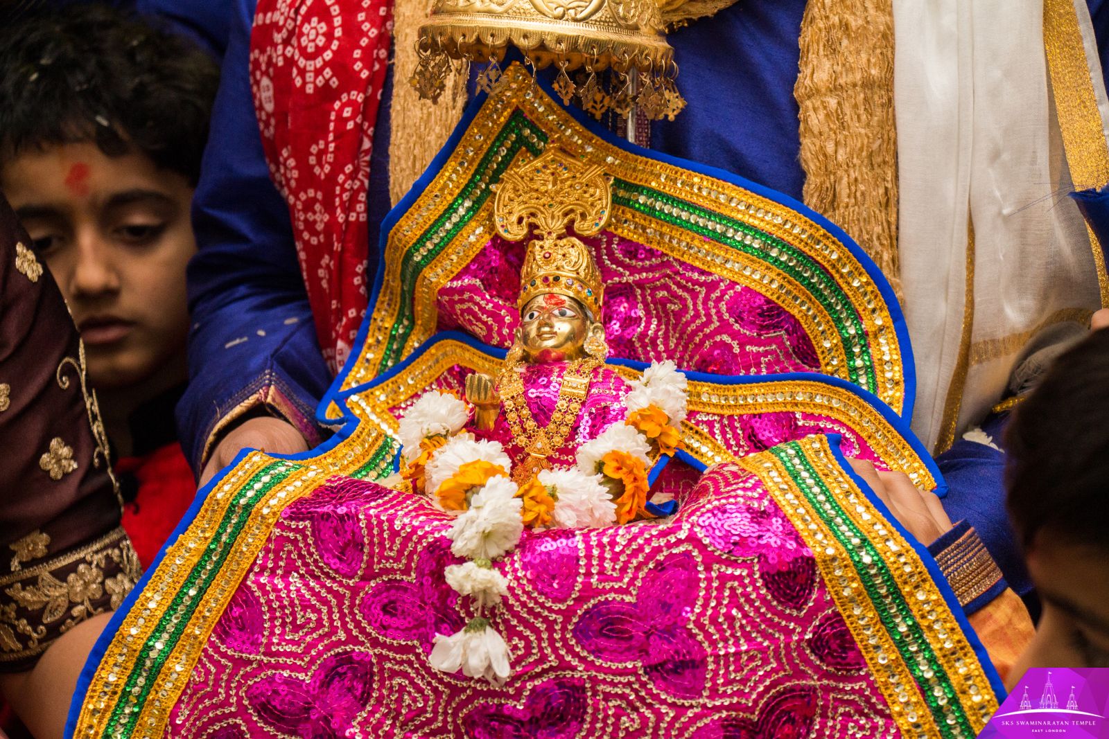 ©1987-2017 SKS Swaminarayan Temple East London